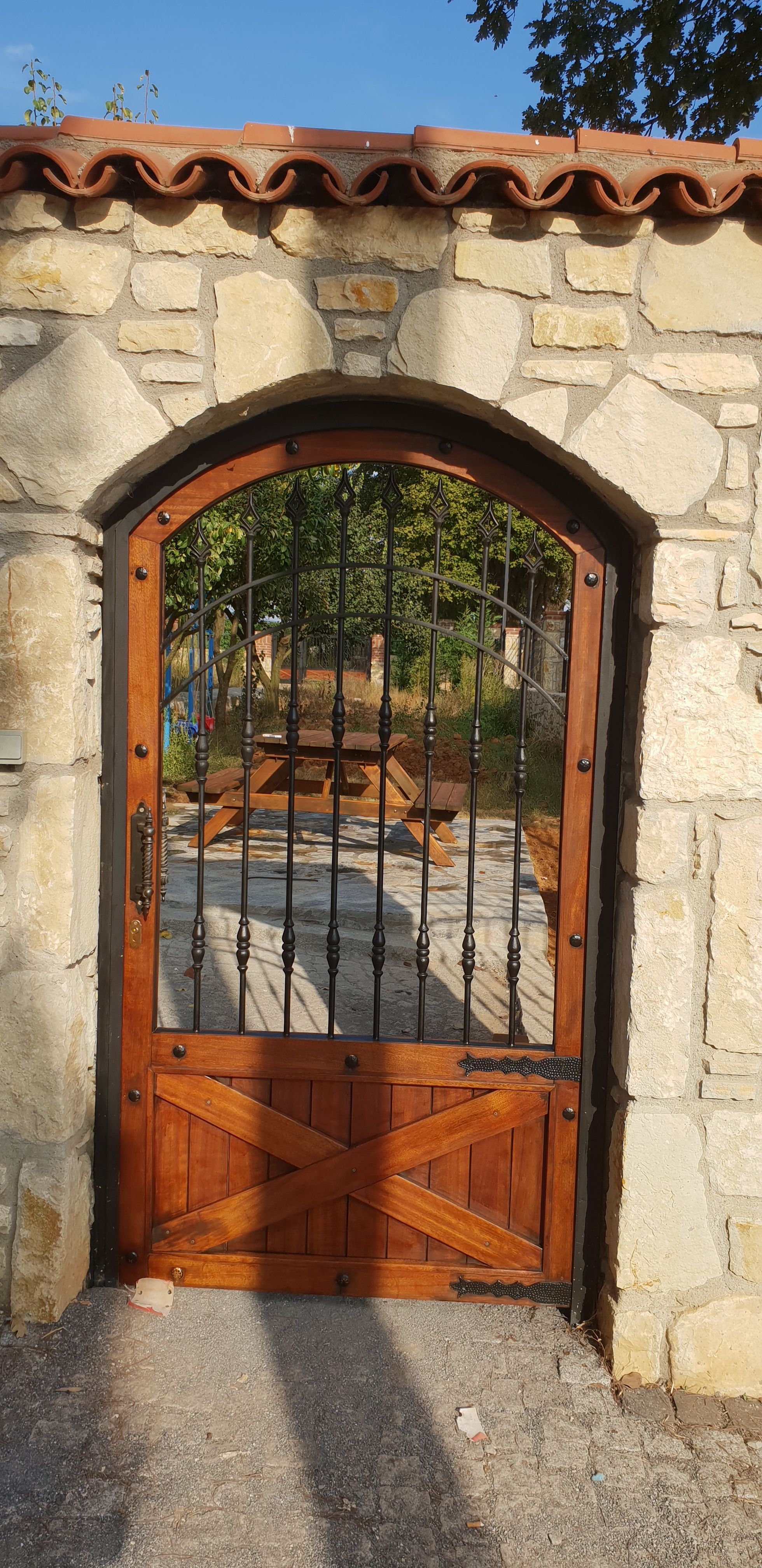 Ferforje ahşap kapı 2